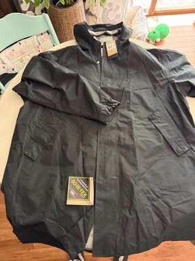 Nike Black Hooded Gore-Tex Raincoat